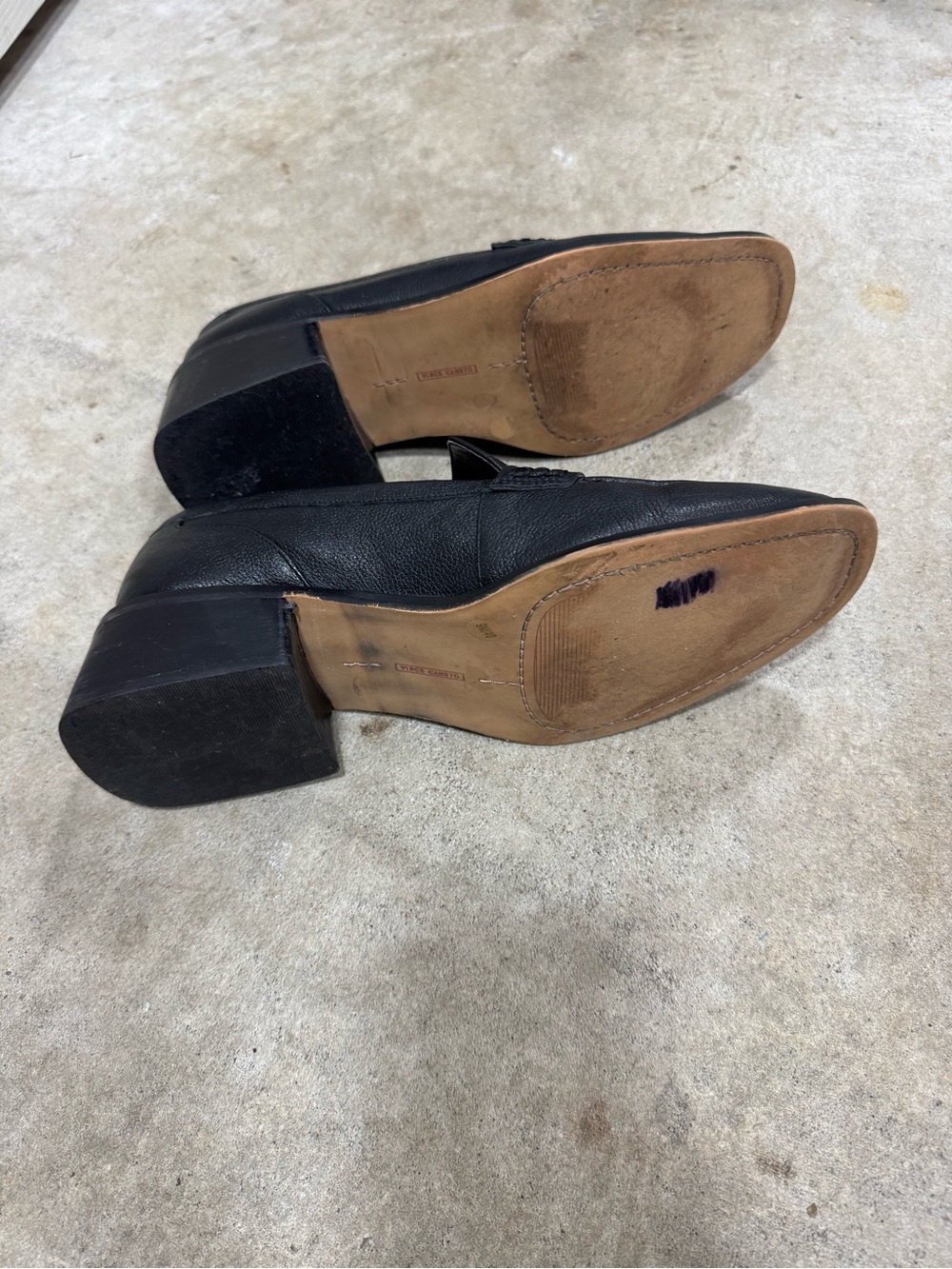 Vince Camuto | Black Leather Block Heel Penny Loafer size 9 women’s - Picture 5 of 10